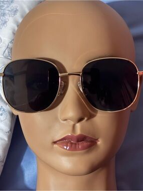 SOHOGlass Square Sunglasses for Women, Retro Metal Frame UV400 Trendy Shades